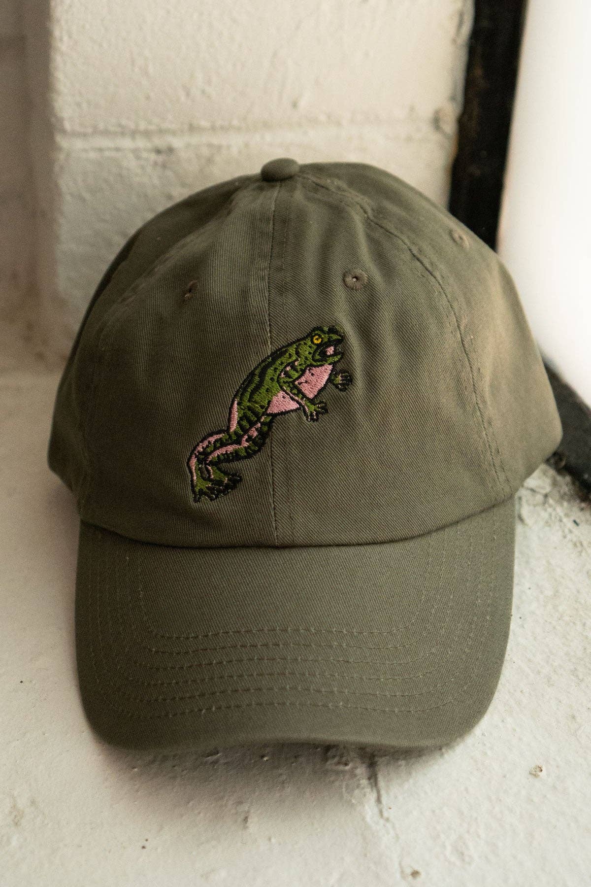 Jumpy Frog Dad Hat | Embroidered Dad Hat: Vintage Black