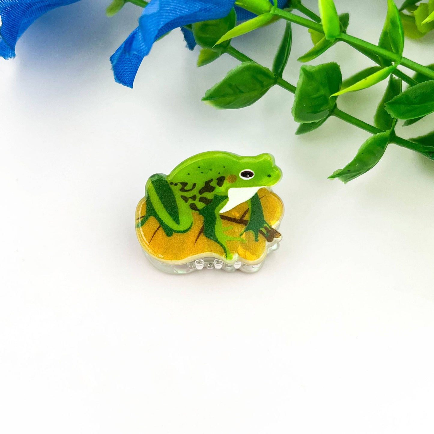 Frog Hair Claw Clip