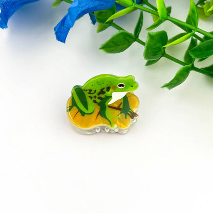 Frog Hair Claw Clip