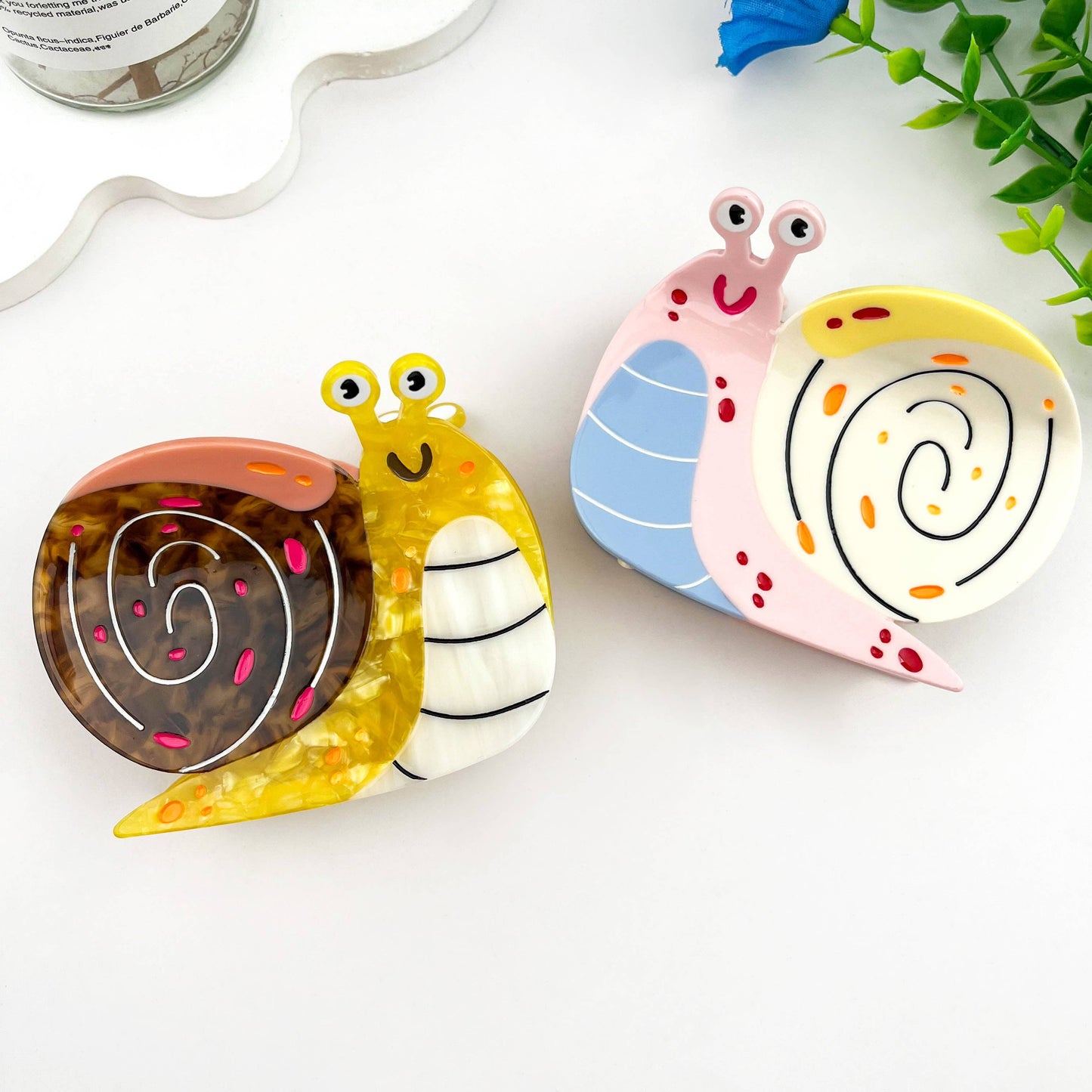 Happy Snail Hair Claw Clip: Pink