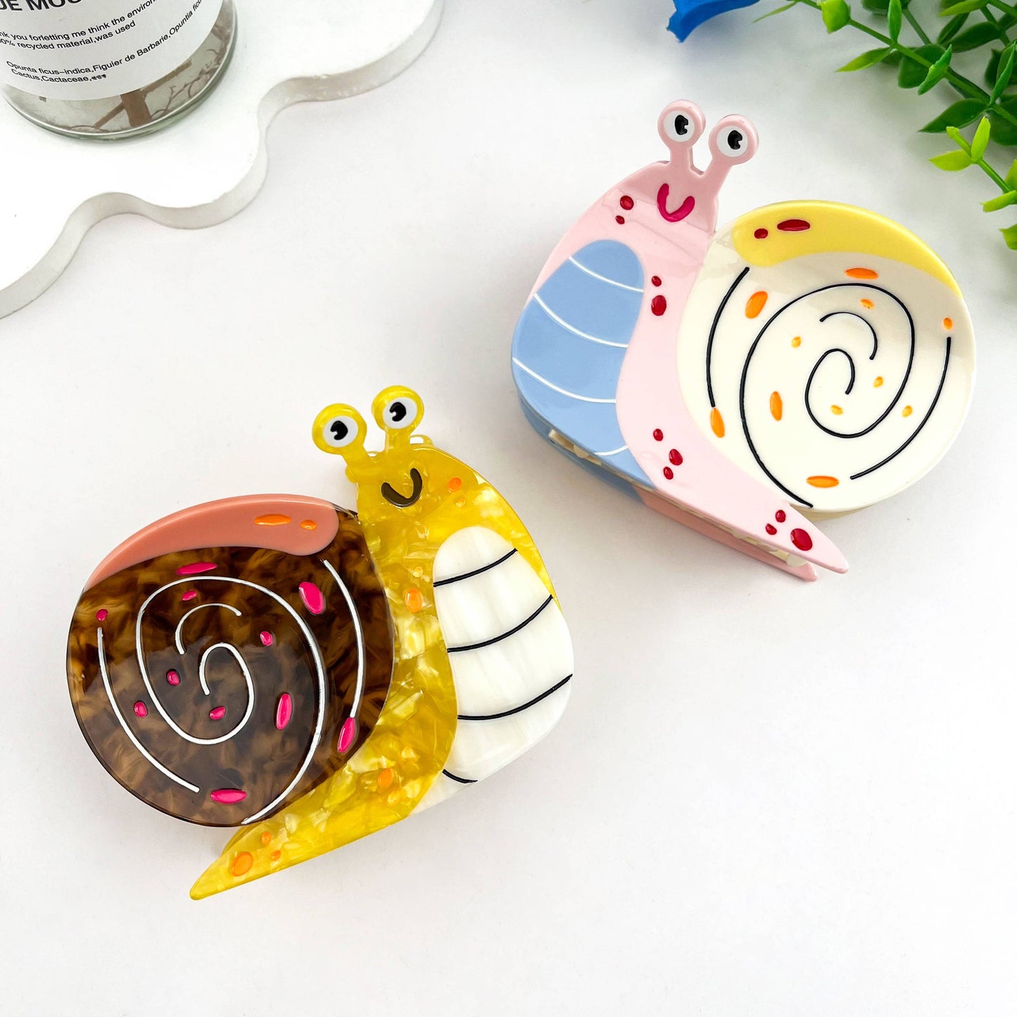 Happy Snail Hair Claw Clip: Pink