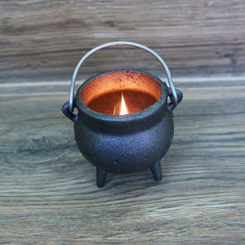 Cast Iron Cauldron w/ Lid - (3.5 in.)