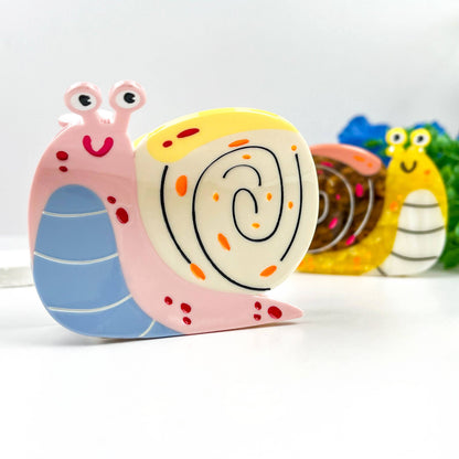 Happy Snail Hair Claw Clip: Pink